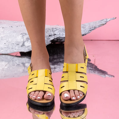 Дамски сандали Amika - Yellow