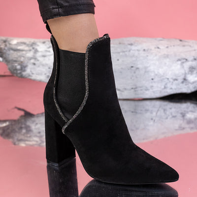 Дамски боти на ток Odeya - Black