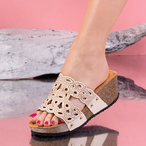 Дамски чехли на платформа Paola - Beige