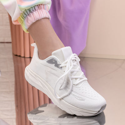 Дамски маратонки Odea - White