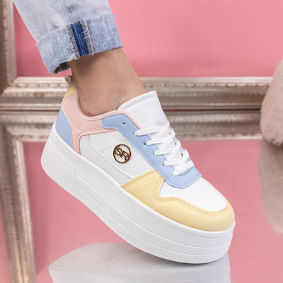 Дамски кецове Iza - White