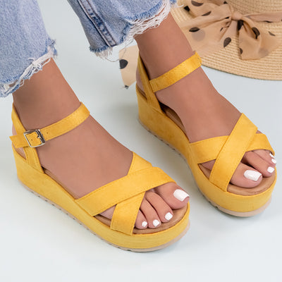 Дамски сандали на платформа Lexy – Yellow