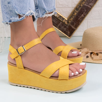 Дамски сандали на платформа Lexy – Yellow