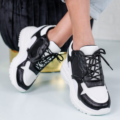 Дамски кецове на платформа Judit - Black