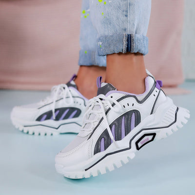 Дамски маратонки Suzzy - White