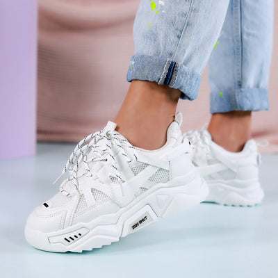 Дамски маратонки Kate - White