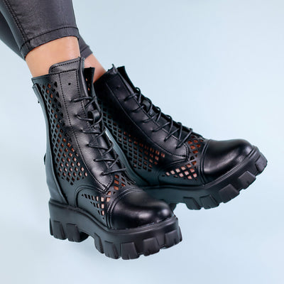 Дамски боти на платформа Sophia - Black