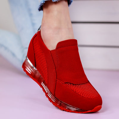 Дамски кецове на платформа Kari - Red