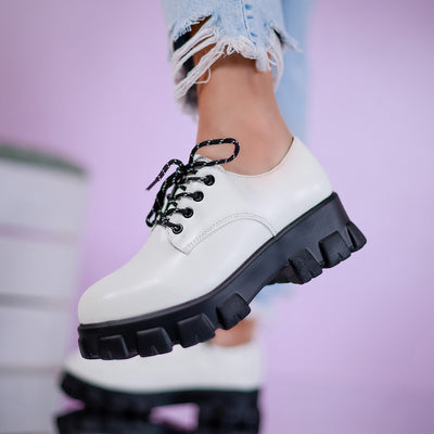 Дамски обувки Rayna - White