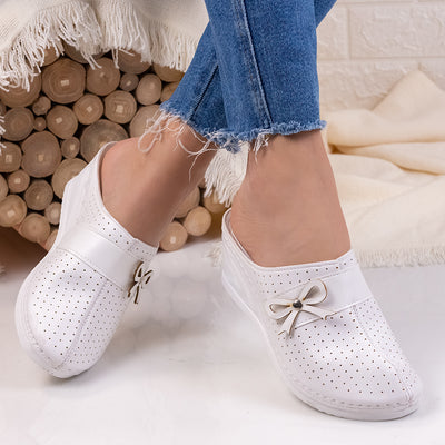Дамски чехли на платформа Salmina - White
