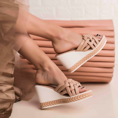 Дамски чехли на платформа Stelia - Beige