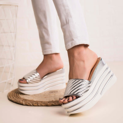 Дамски чехли на платформа  Carmen - Silver