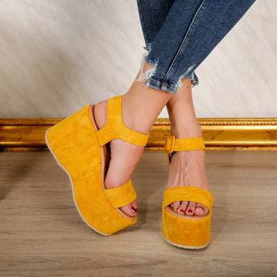 Дамски сандали на платформа Charlotte – Yellow