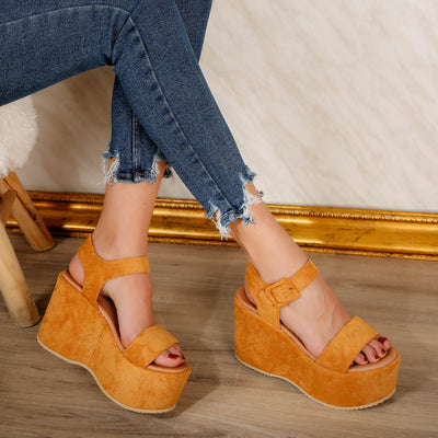 Дамски сандали на платформа Charlotte – Camel