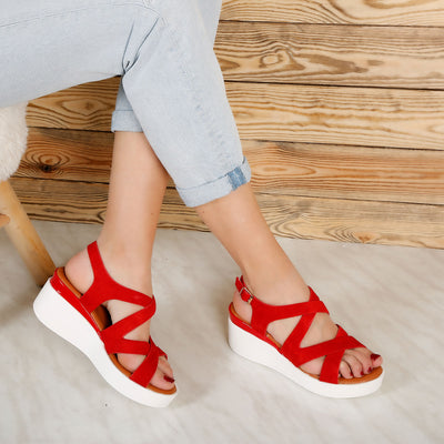 Дамски сандали на платформа Sissy – Red