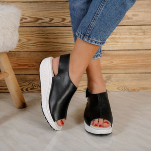Дамски сандали на платформа Cheri – Black