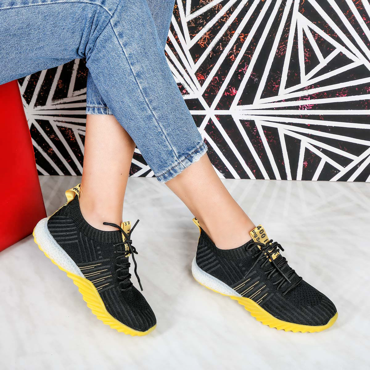 Дамски маратонки Sidney - Black/Yellow