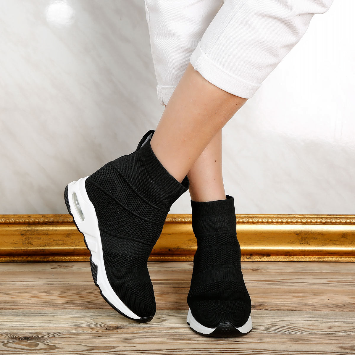 Дамски кецове на платформа Kylie - Black