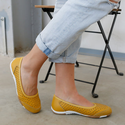Дамски обувки Dania -Yellow