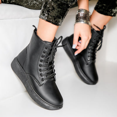 Дамски кецове Helia - Black