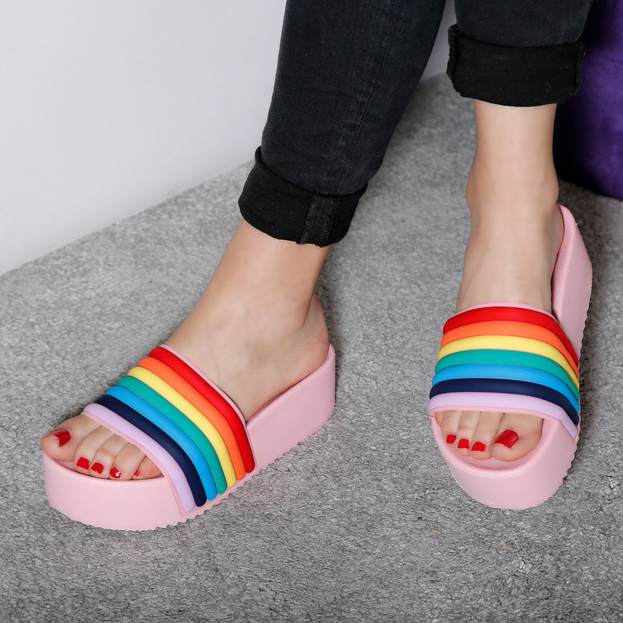Дамски чехли на платформа Aly - Pink