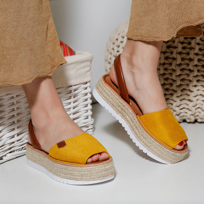Дамски сандали на платформа Inara - Yellow