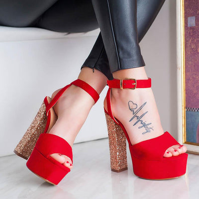 Дамски сандали на ток Nela - Red