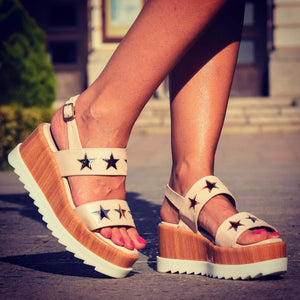 Сандали с платформа Nancy - Beige
